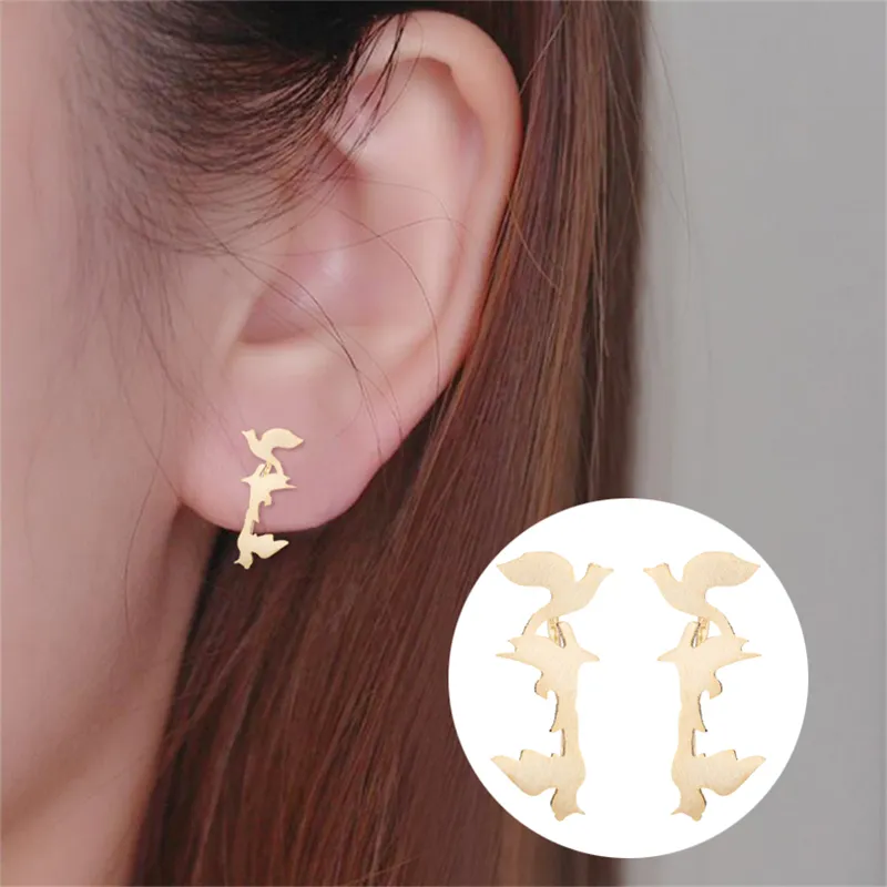 Yiustar Wave Ear Cuff Wave Cartilagine Orecchini Donna Acciaio Inossidabile Twisted Ear Cuff Boho Gioielli Falso Conch Piercing Ear Studs