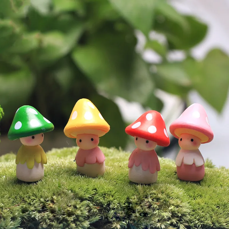 10pcs / lot Cute Mushroom Doll Figurines Miniatura Craft Fairy Garden Gnome Moss Terrarium Gift DIY Ornament Micro Landscape Garden Decor