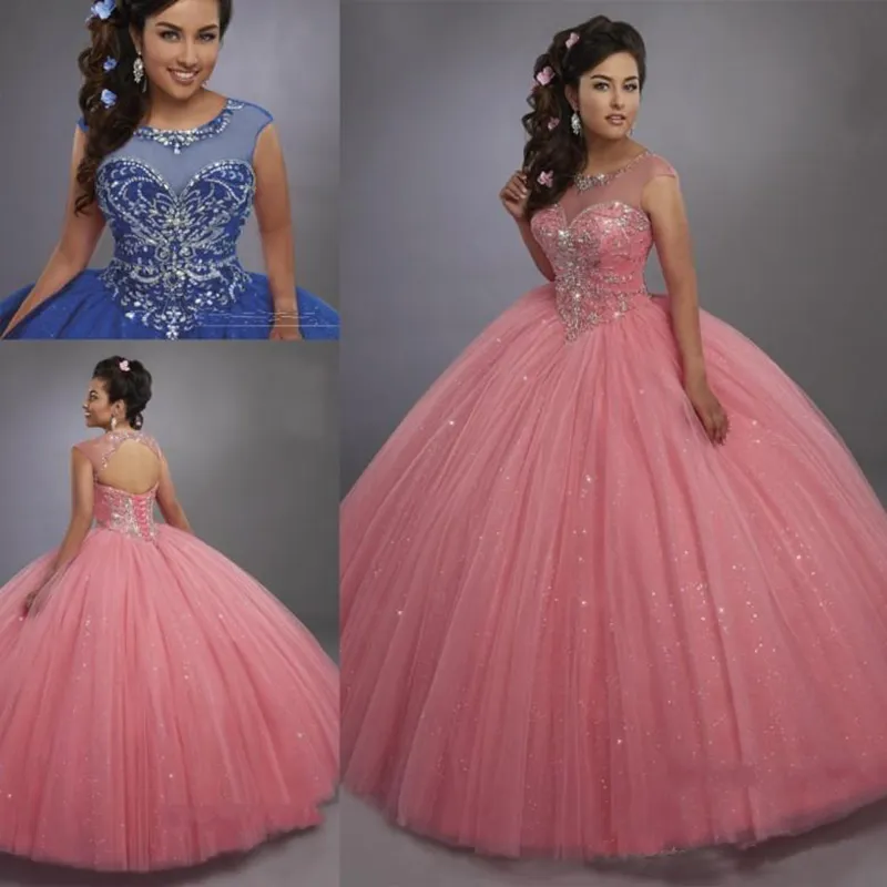 Bling Bling Quinceanera Klänningar Illusion Scoop Neck Lace Up Back Crystals Blue Sweet 15 Dress Pageant Gowns Party Dress