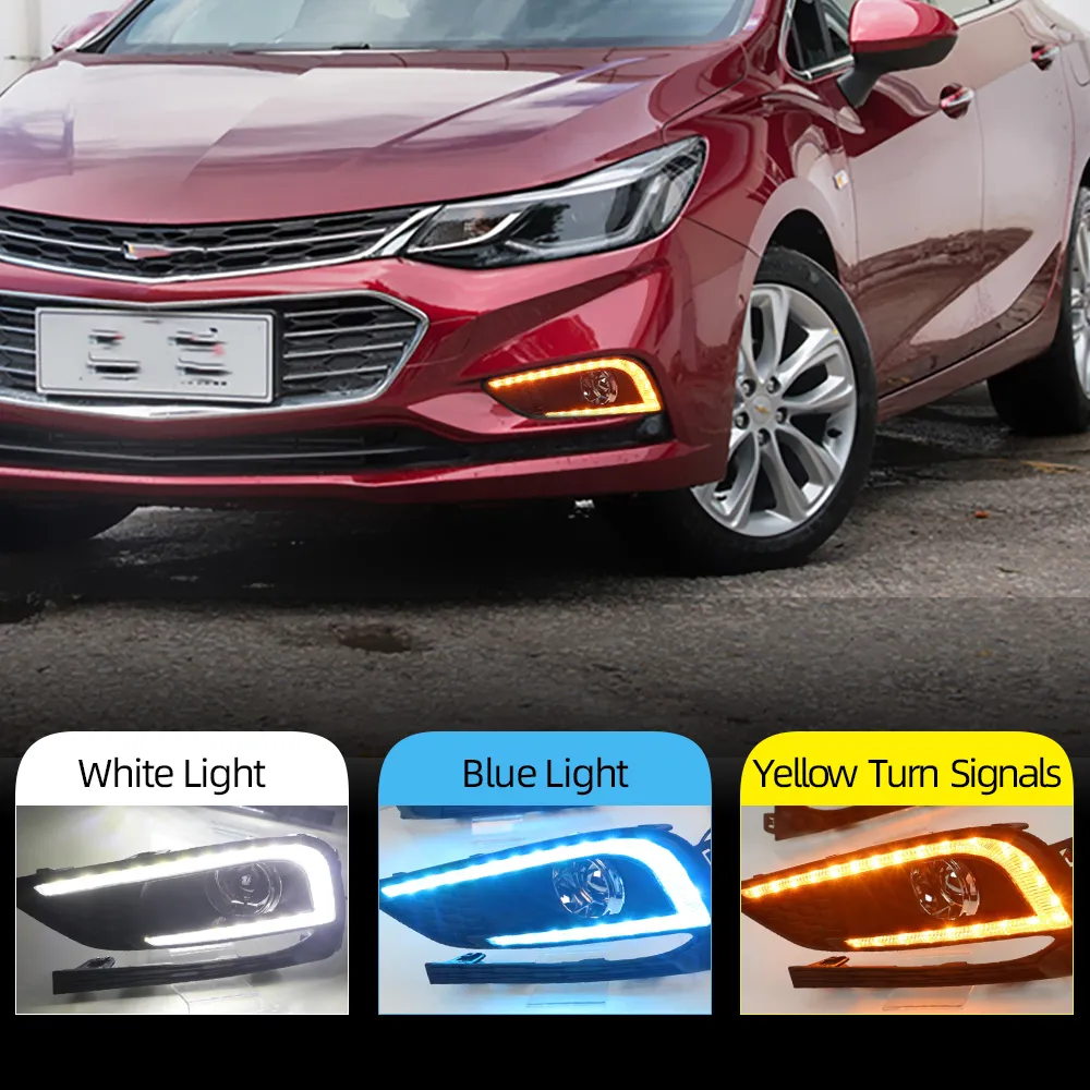 Turn Signal Style Relay 12V Car LED DRL Daytime Film Lights with Fog Lamp Hole pour Chevrolet Cruze 2016 2017