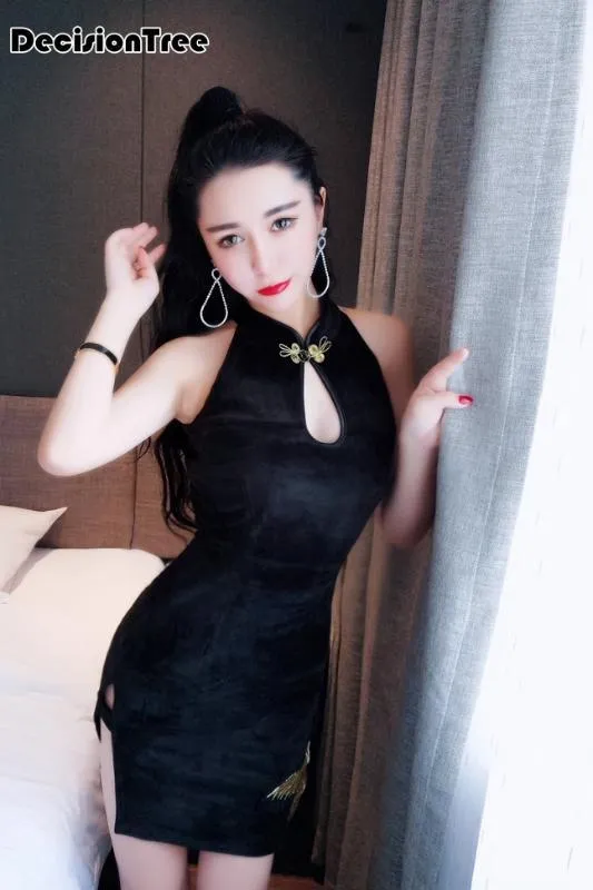 2019 Vendita calda estiva Mordern Sexy vestito cinese Tang Costumi Qipao Dragon Phoenix Abiti corti cheongsam Abito cinese