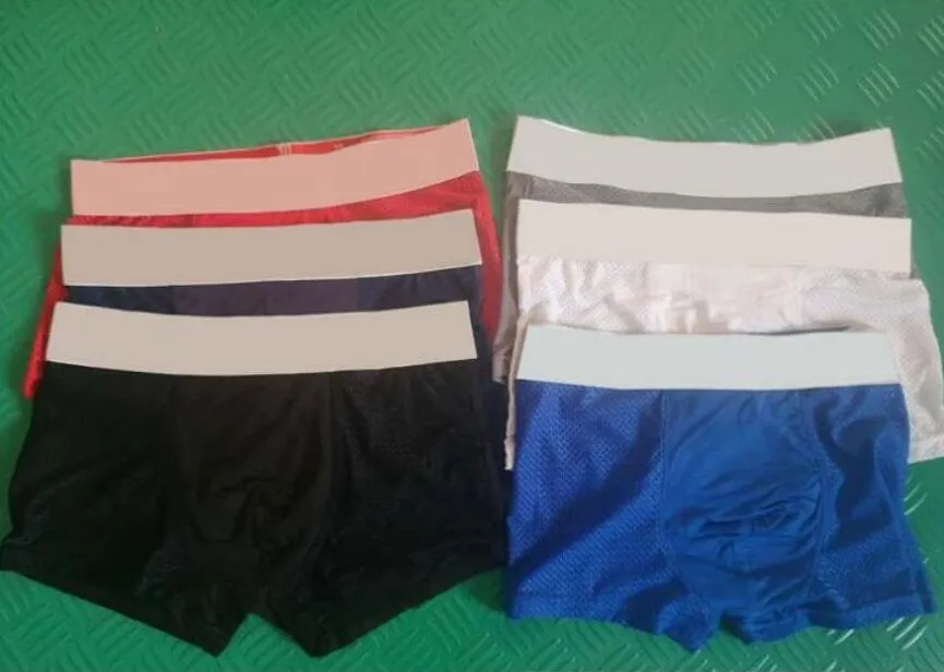 Nya Mens Underbyxor Fashion Solid Färg Underkläder Casual Andningsbar Hål Boxer Sport Brev Tryckt Underkläder AM2085