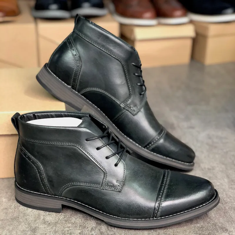 Stivaletti per scarpe brogue in pelle liscia da uomo Scarpe eleganti stringate in vera pelle di vitello di migliore qualità Scarpe da uomo per matrimoni da uomo d'affari