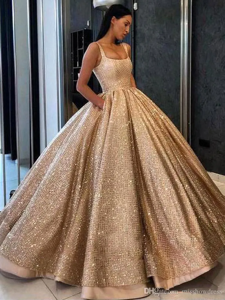 Nowy Spakrling Gold Cekiny Suknia Balowa Quinceanera Suknie Scoop Neck Ruched Puffy Długość podłogi Plus Rozmiar Party Prom Dresses Robe de Mariee