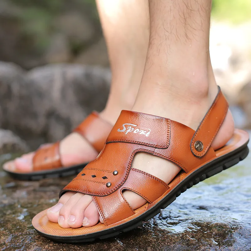sapatas do verão homens sandálias sapatos masculinos de couro sandálias de praia de designer sandálias ao ar livre sapatos abertos homens Sepatu deslizamento na pria saida de praia 2019