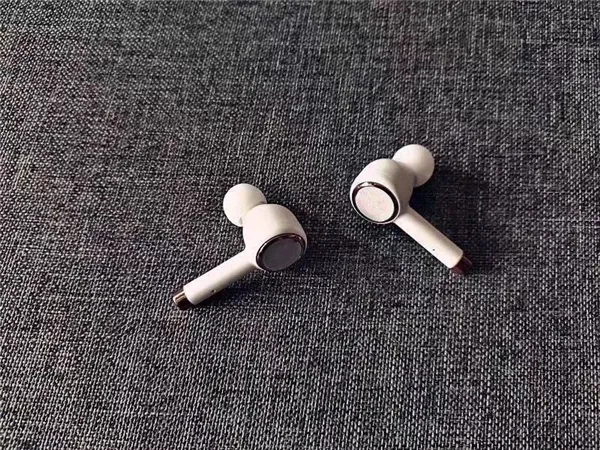 Hot Tour 3 Earphones Wireless Bluetooth Soprt Earbuds In Ear