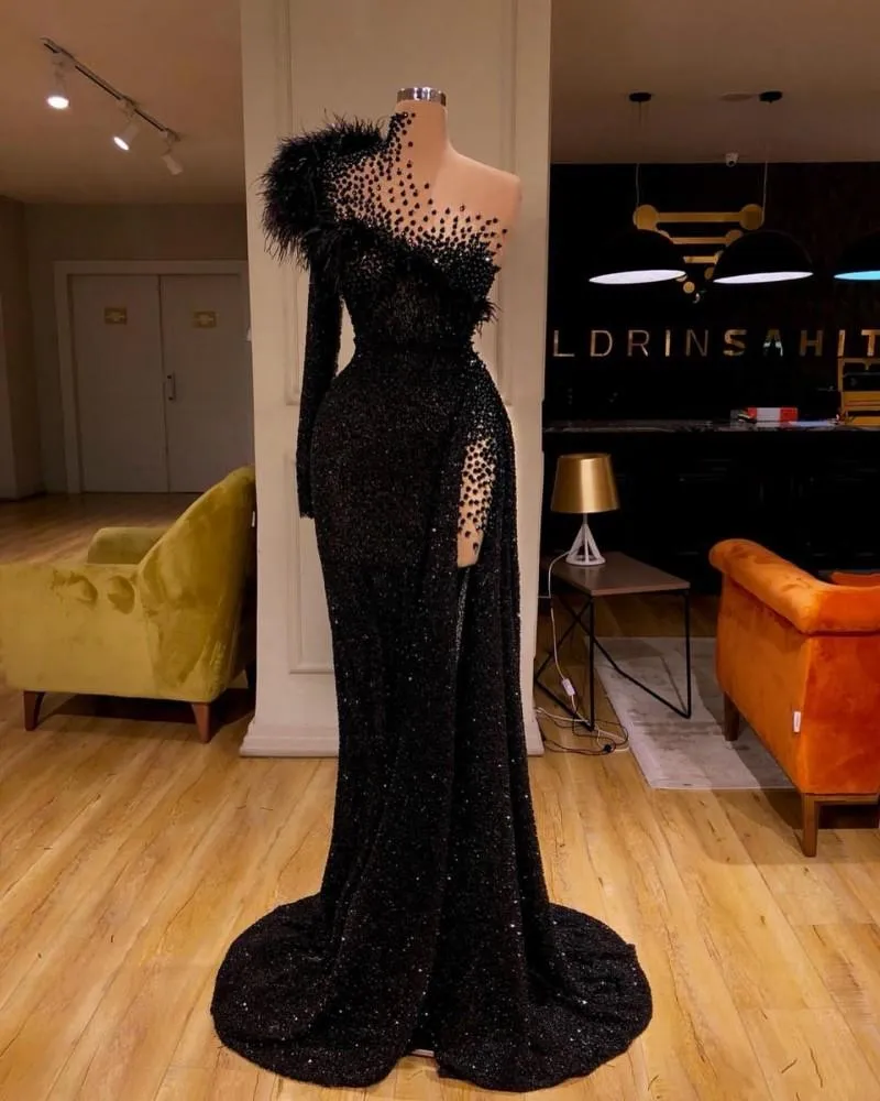 Nowe czarne cekinowe suknie wieczorowe zroszony pióra syrenka suknia wieczorowa wysoki podział formalne drugie przyjęcie suknie