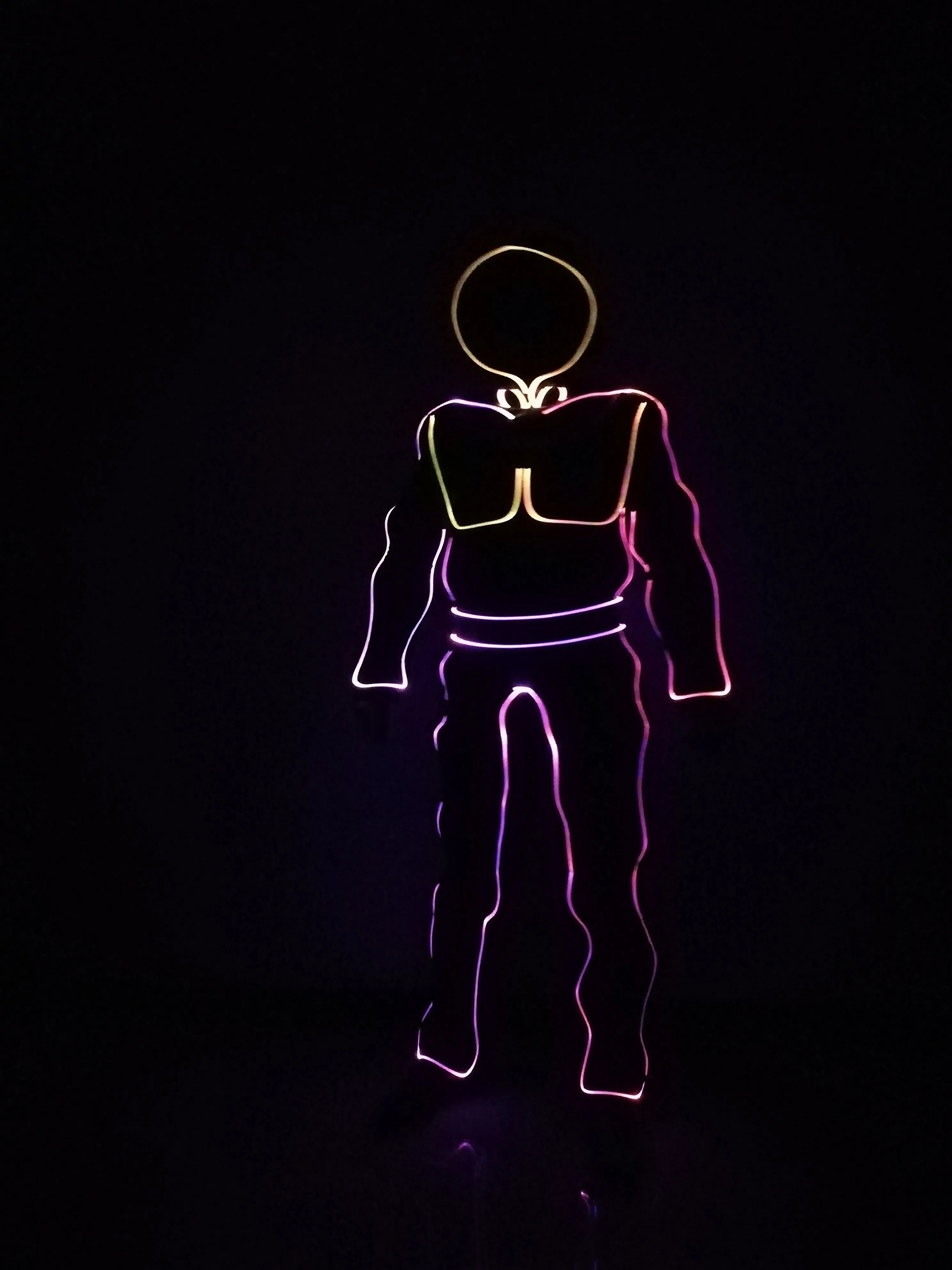 Abbigliamento per la danza del palcoscenico a emissione di luce Abbigliamento per prestazioni a LED figura stilizzata laser set di fibre luminose per il noleggio personalizzato