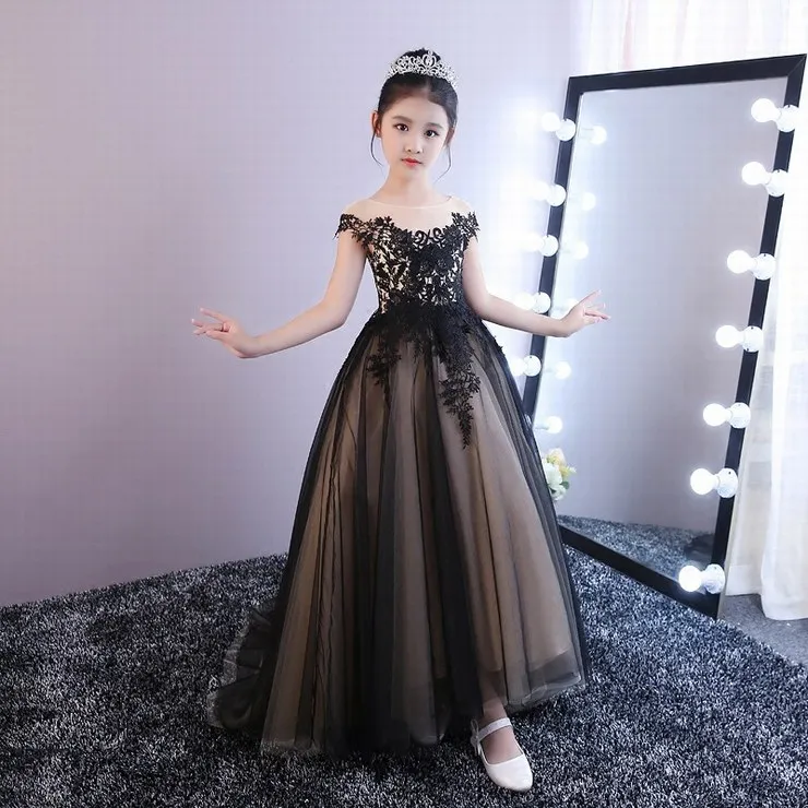 Vestidos largos para niñas 2025
