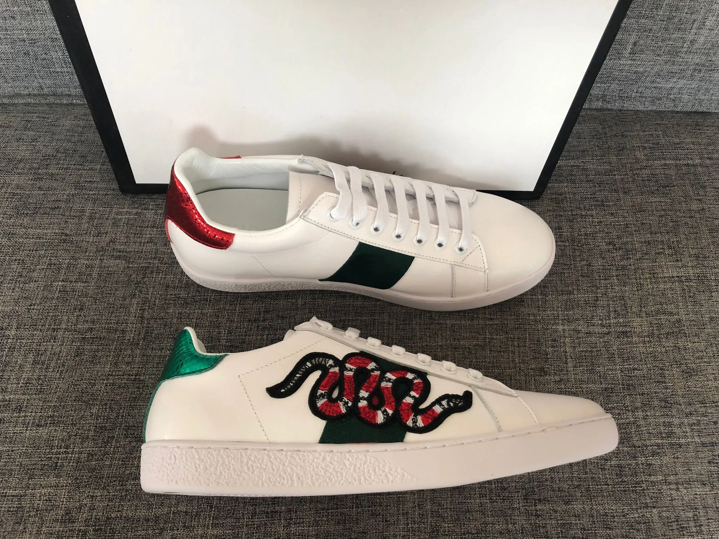 İndirim Lady Moda Erkekler Kadınlar Günlük Ayakkabılar Deri Üst Kalite Yeşil Kırmızı Arı İtalya Tasarımcı Sneakers Ayakkabı İşlemeli Siyah Tiger 35-46