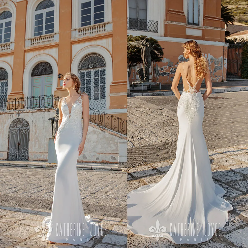 2020 Bohemian Bröllopsklänningar Sexig Deep V Neck Lace Pärlor Satin Bridal Gowns Backless Sweep Train Mermaid Bröllopsklänning Robe de Mariée