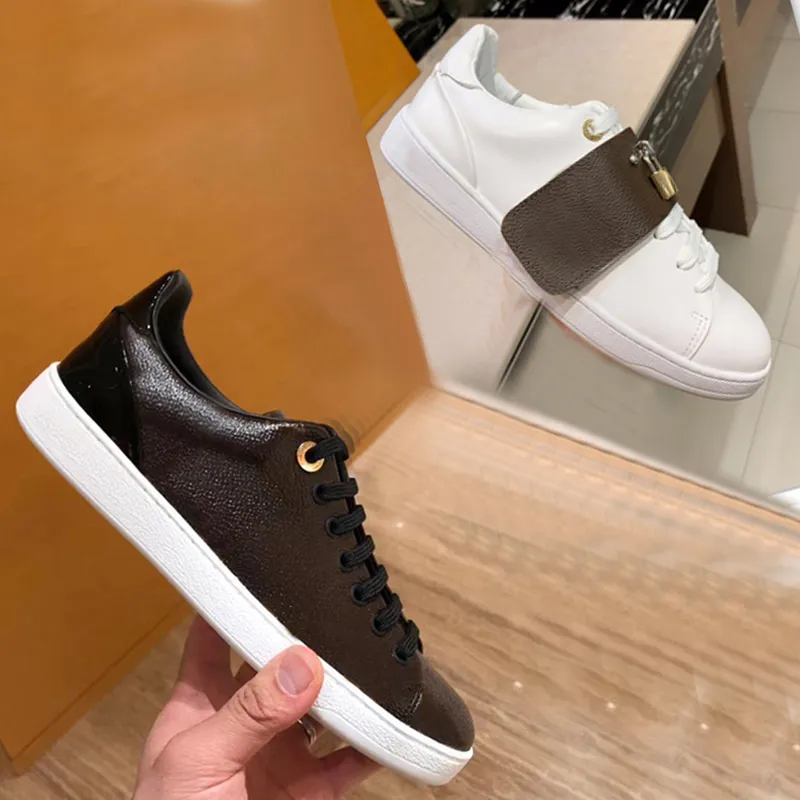 Branco Primavera outono Sapatos casuais femininos 100% couro tênis com cadarço designer de moda tênis de corrida letras sapato feminino plano impresso masculino tênis de ginástica tamanho 35-45