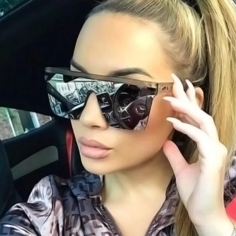 Black flat top deals oversized sunglasses