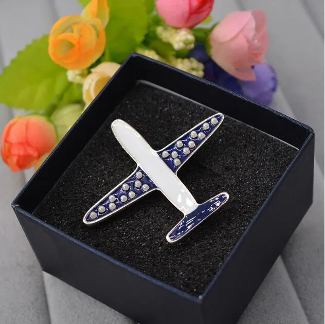 Fashion- Cute Little Airplane Brooch Plated Metal Brooches Pins Rhinestone Model Fighter Aircraft Jewelry Suit accessories giftBII