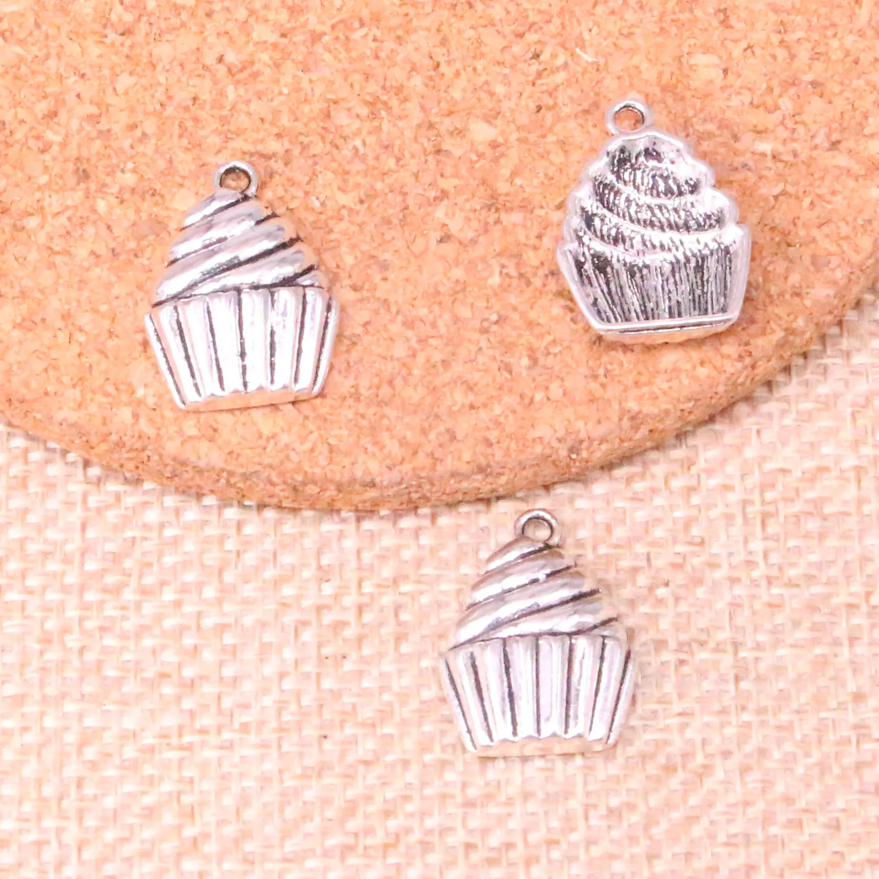 86PCS Charms Cupcake Ice Cream 20 * 15mm Antik Making Pendant Fit, Vintage Tibetansk Silver, DIY Handgjorda Smycken