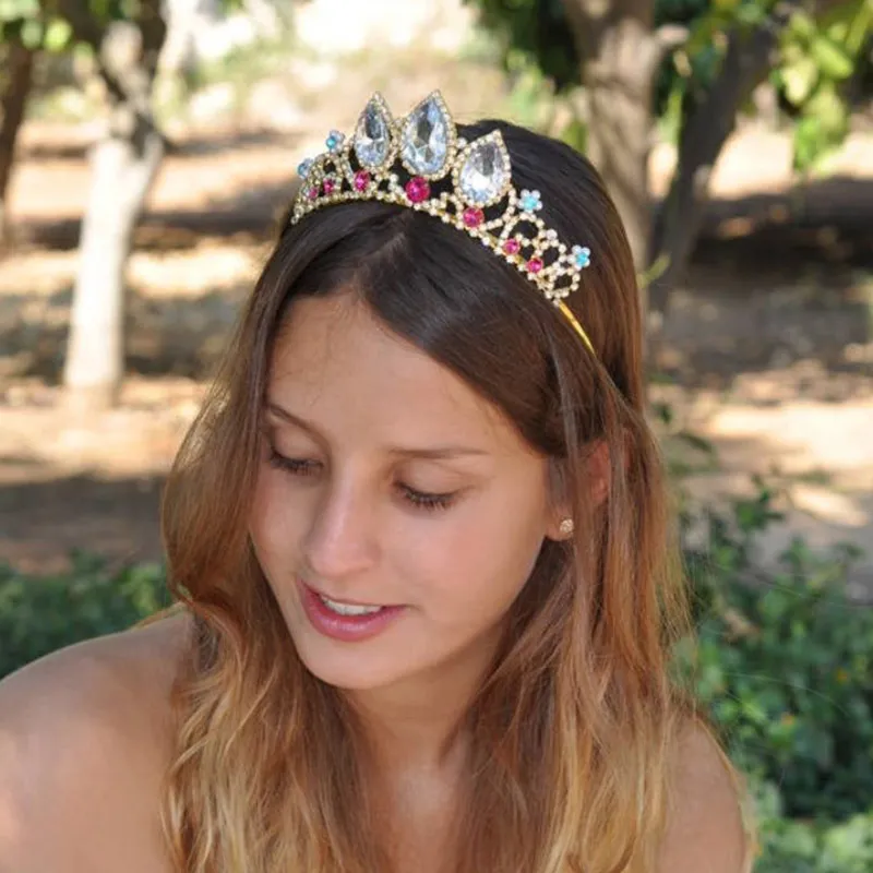 Kadınlar Için ucuz Kristaller Düğün Taçlar Çocuk Bohemian Gelin Tiaras Elmas Takı Rhinestone Headpieces Saç Aksesuarları Plaj Tiara