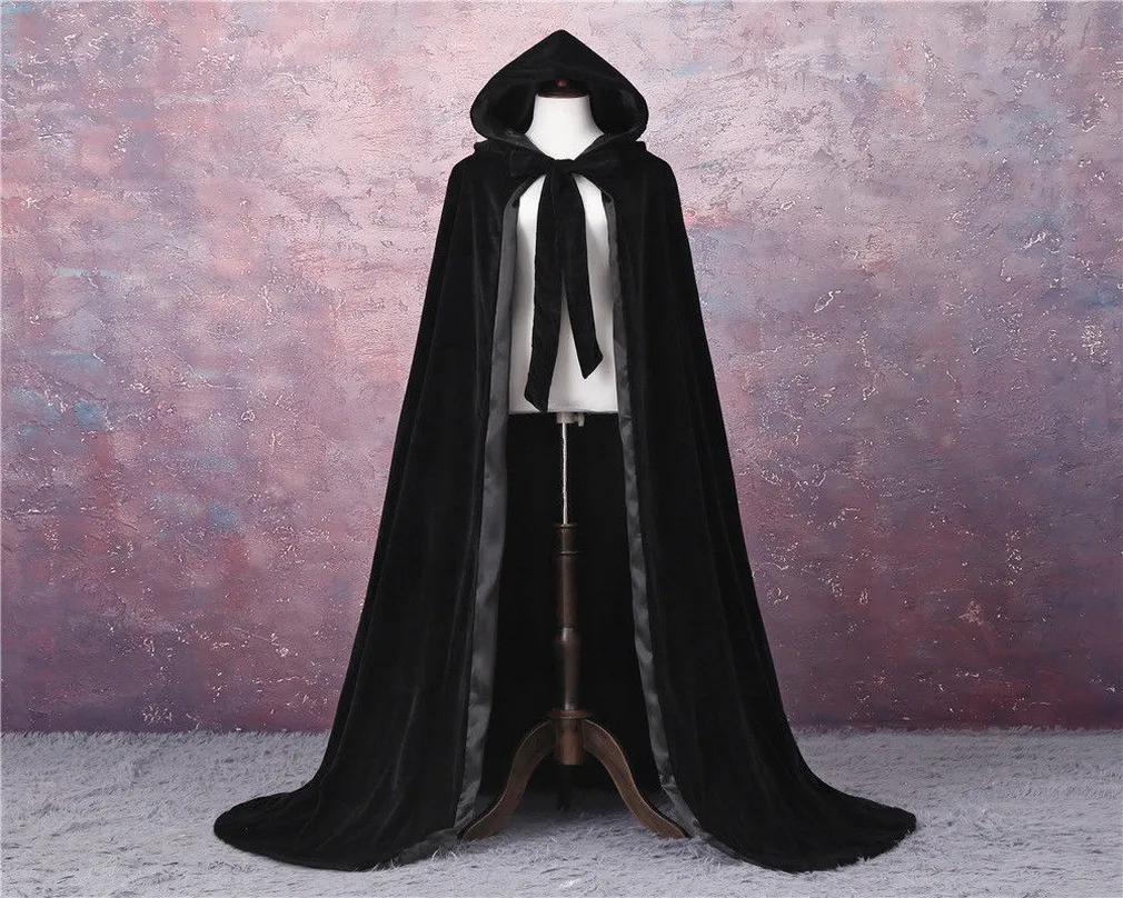 2020 Ny billig kappa Halloween kostym Elegant Bröllop Bridal Wrap Velvet Cape Hooded med Hood Wedding Jackor