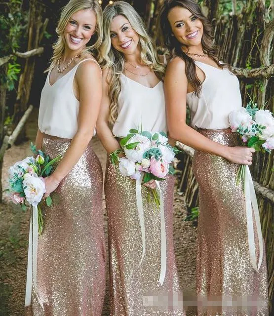 Abiti da damigella d'onore in oro rosa con paillettes Top in chiffon bianco Gonna a sirena Abito da cerimonia nuziale country Abito da damigella d'onore Realizzato su misura