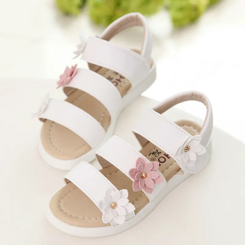 Style de promotion Sandales d'été pour enfants Princess Beautiful Flower Girls Chaussures Chaussures Enfants Chaussures Bébé Filles Sandales Roman