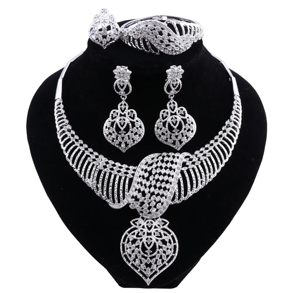 Nouveau mode ensemble de bijoux africains Dubai argent plaqué collier de mariée boucles d'oreilles ensemble cristal bijoux de mariage indien