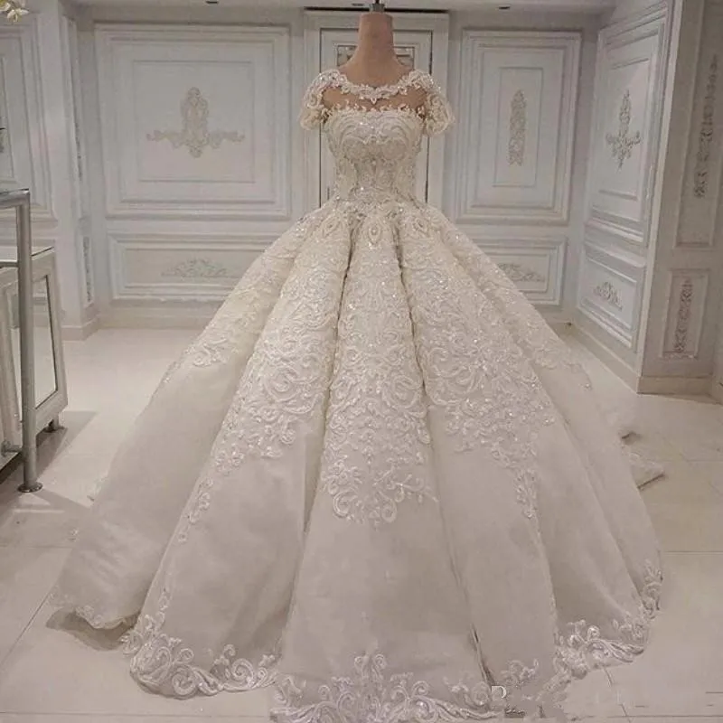 Vestidos De Novia Lujosos: Vestidos De Novia De Encaje De Marfil