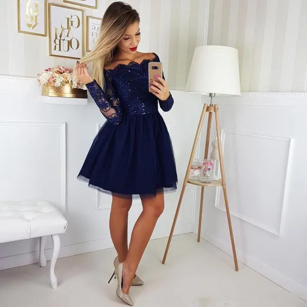 2019 Bateau Neck Lace Applique Long Sleeves Homecoming Dresses A Line Tulle Short Cocktail Party Gowns