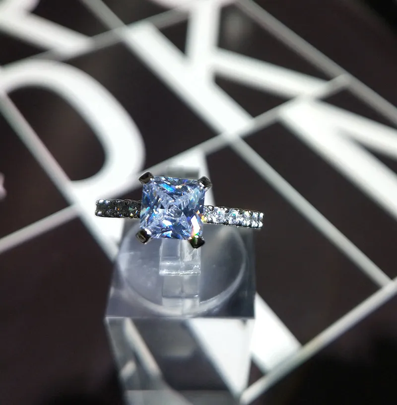 Anello fidanzamento deals classico
