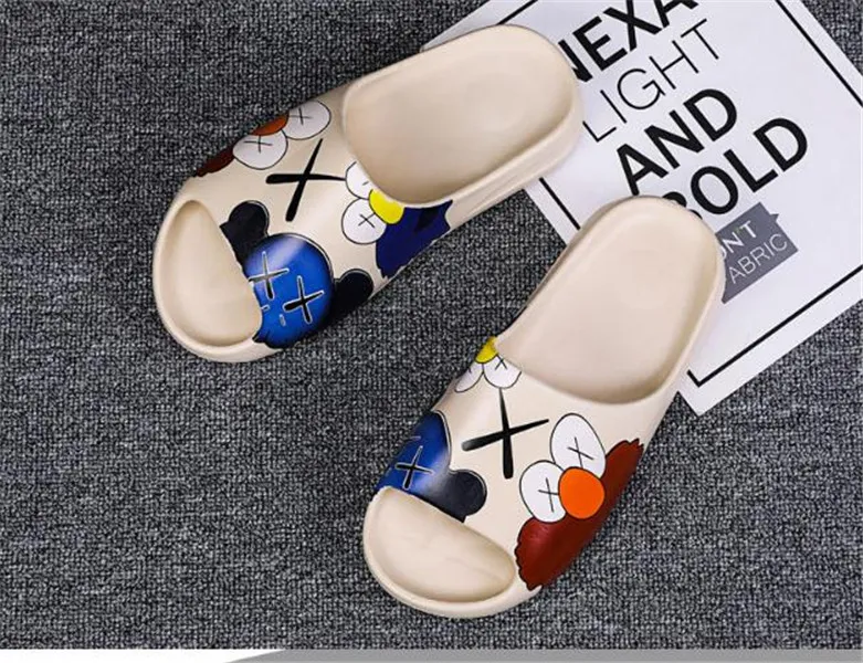 2020 Slipper Men Women Slide Bone Earth Brown Desert Sand Slide Resin designer shoes Sandals Foam Runner SESAME STREET