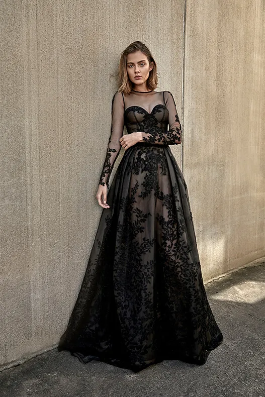 Vintage schwarze Gothic-Brautkleider 2019, lange Ärmel, Spitze, transparente Illusionsärmel, A-Linie, nicht weiß, Vintage-Brautkleider mit Farbe