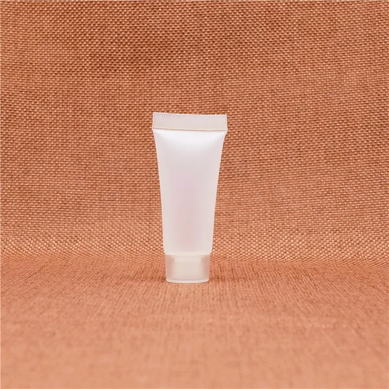 Refillerbar liten 5ml frostat plastflaska Kosmetisk Shampoo Cleaner Cream Container Travel Set Hotel Supplies 200pcs