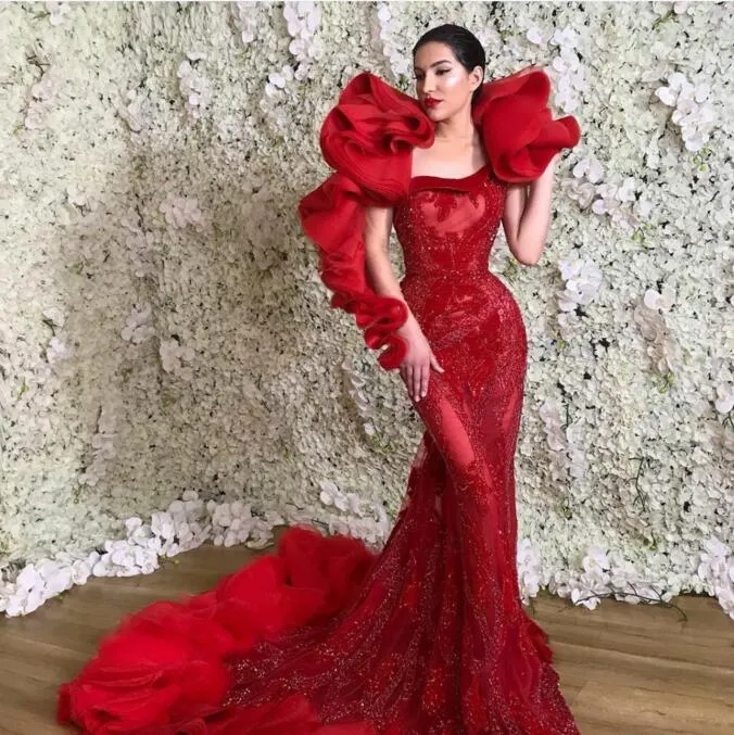 Vestido de noite yousef aljasmi kim kardashian manga longa um ombro de cristais de babado vermelho de sereia zuhair murad ziadnakad 0012