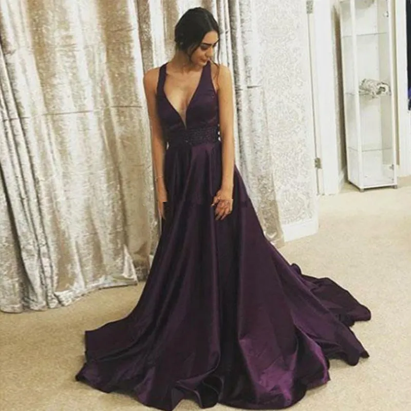 Escuro Roxo Profundo Decote Em V Vestidos de Noite Sem Mangas Mergulhando Cetim Prom Party Vestidos de Cintura Frisada Custom Made Alta Qualidade