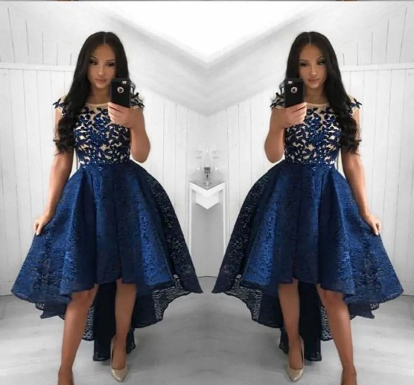 Vestidos de cóctel azul marino sexy 2019 Estilo árabe de Dubai Alto bajo Encaje Formal Club Wear Vestidos de fiesta de graduación de regreso a casa Tallas grandes por encargo