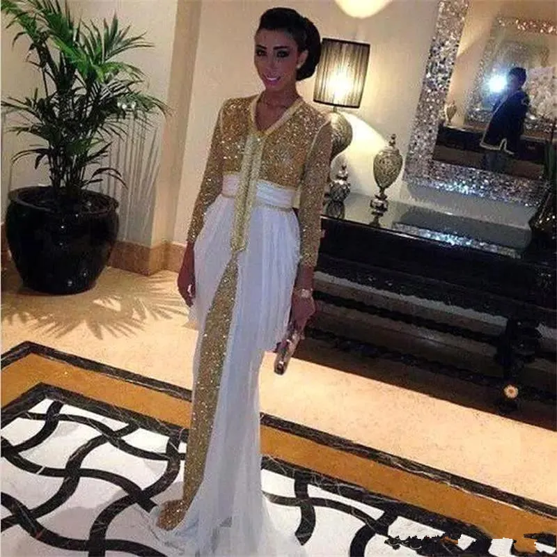 3/4 ärmar muslimska kvällsklänningar 2019 sjöjungfru V-nacks-pärlor Beaded Islamic Dubai Saudiarabiska Långt Evening Gown Prom Dress