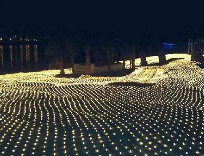 1.5x1.5m 2x2m 3x2m 6x4m LED net örgü peri ip ışıkları çelenk pencere perdesi Noel ışığı düğün partisi dekorasyon