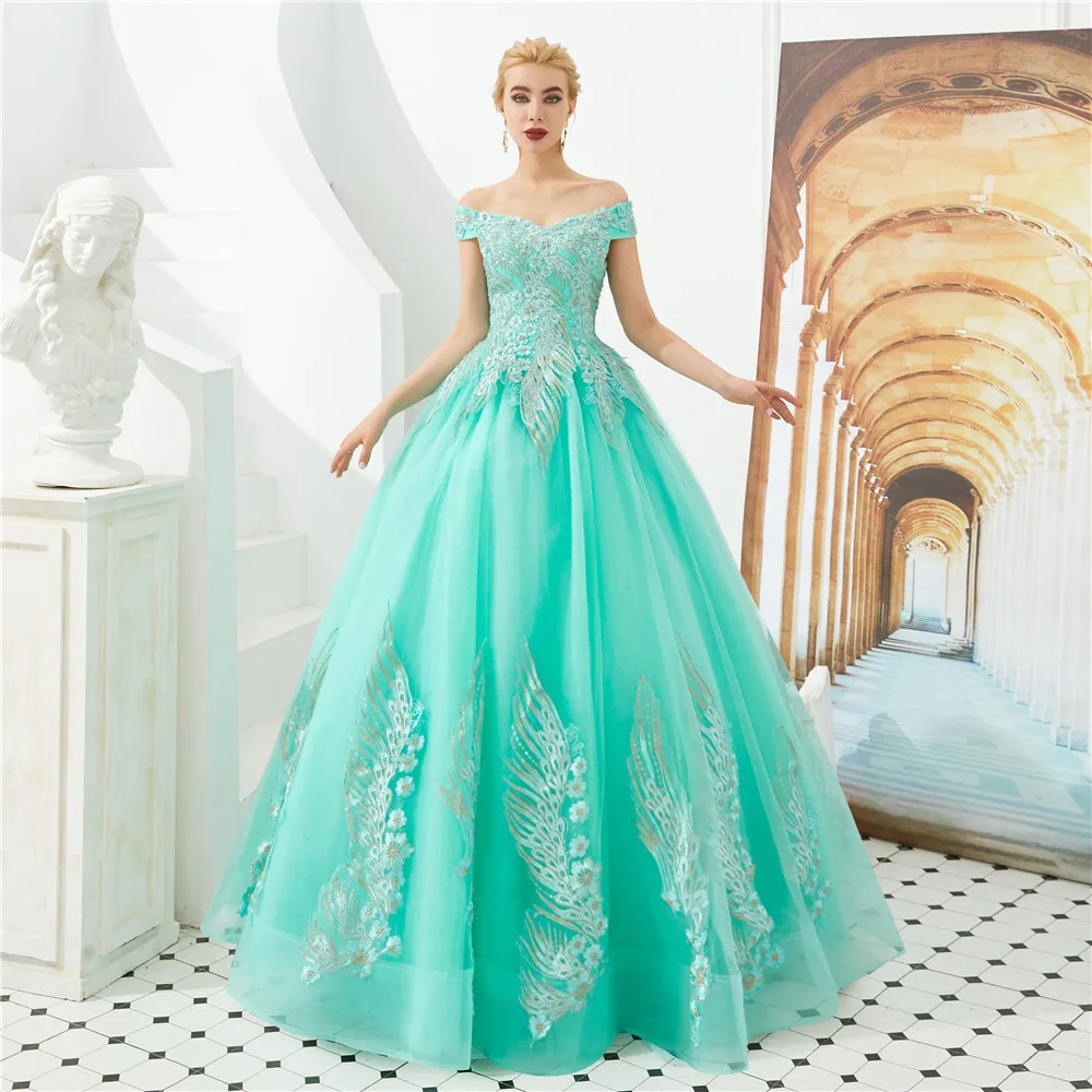 2019 Mode Bateau Appliques Robe De Bal Quinceanera Robes À Lacets Plus La Taille Douce 16 Robes Débutante 15 Ans Robe De Soirée Formelle BQ210