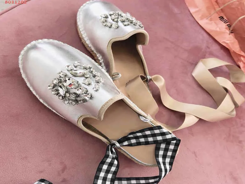 2019 패션 여성 신발 다이아몬드 장식 슬라이 버와 핑크 부드러운 솔 고집 선택과 여성 플랫 신발