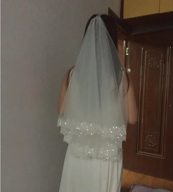Cheap Bridal Wedding Veils Short White Ivory Bridal Veils Sequined Lace Appliques Sequin Tulle Wedding Veils240s