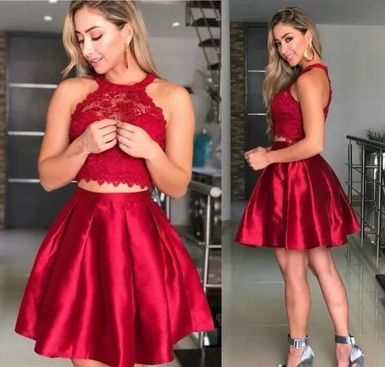 Koyu Kırmızı Iki Parçalı Mezuniyet Elbiseleri Ucuz Halter Üst Dantel Saten A-line Kısa Balo Elbise Mezuniyet Elbiseleri kokteyl parti elbiseler