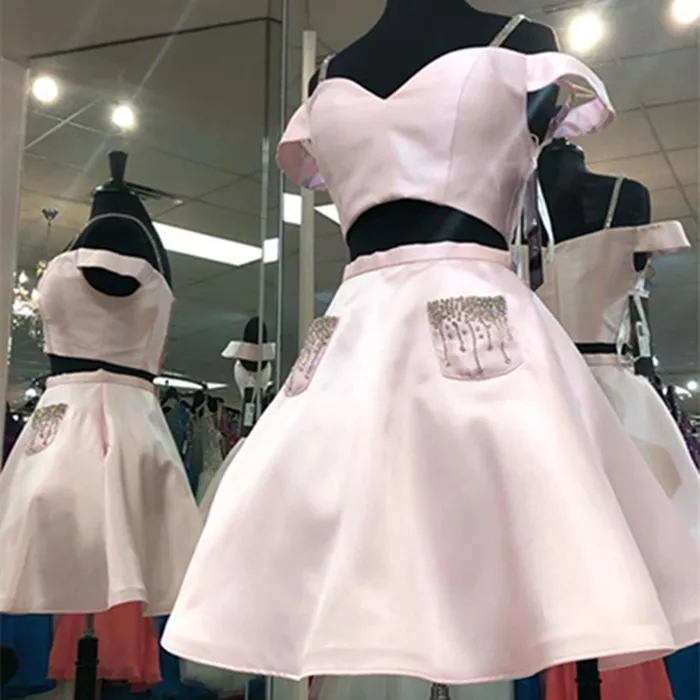 Две пьесы Линия с плеча Homecoming платье с карманом розовый Выпускные платья на заказ выпускного вечера краткости партии Gowns