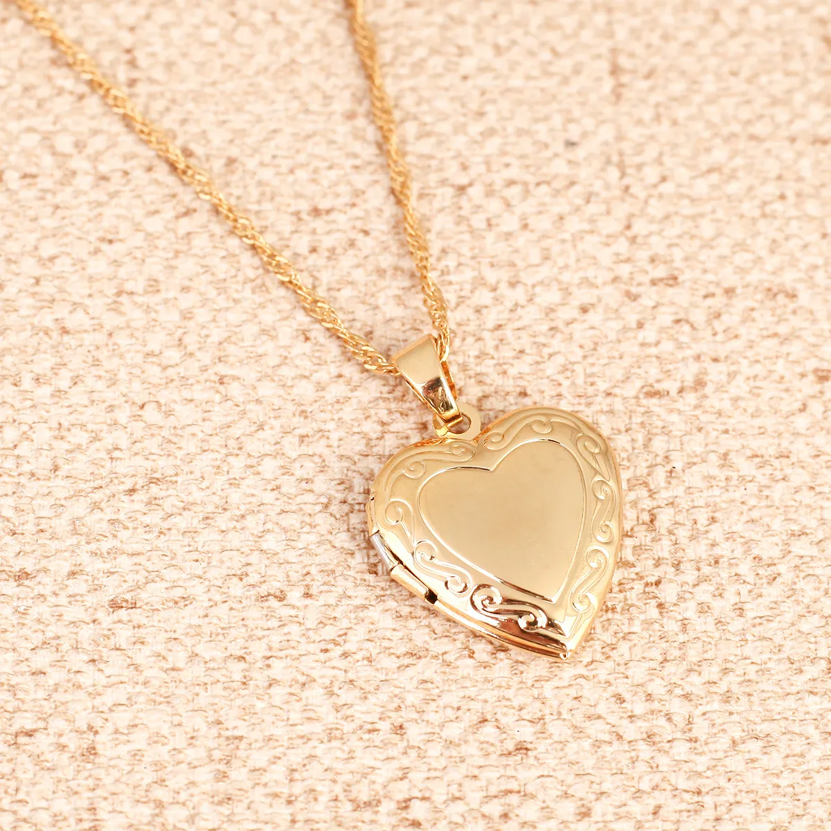 24k gold heart locket discount