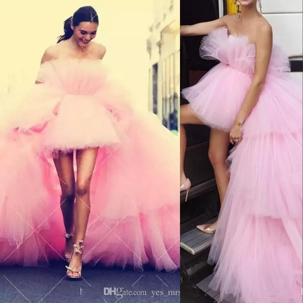 Pas cher Nouveau Sud-Africain Rose Robes De Bal Tulle Sans Bretelles Sans Manches Dos Nu À Volants Plus La Taille Haute Basse Robe De Soirée Robes De Soirée