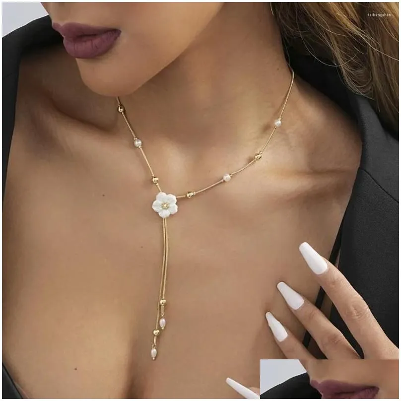 Pendant Necklaces Creative Flower Imitation Pearl Necklace For Women Fashion Versatile Ladies Birthday Gift Jewelry Wholesale Direct