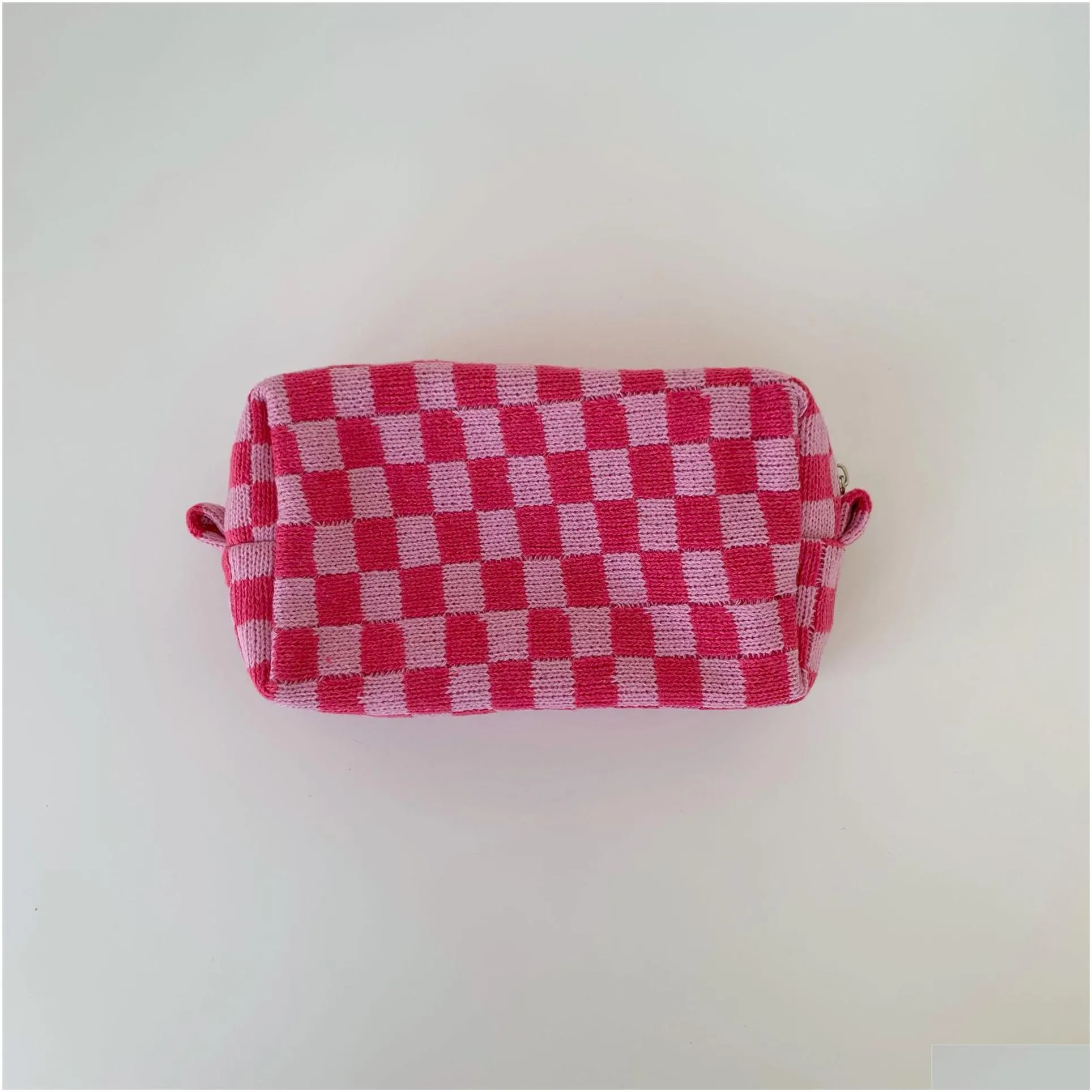 wool checkerboard cosmetic bag large capacity knitted storage bag autumn and winter plaid knitted storage toiletry bag portable