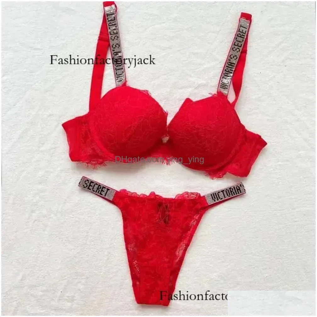 high-quality womens panties  alphabet bra and panty set sexy lace womens lingerie thong underwear bra set