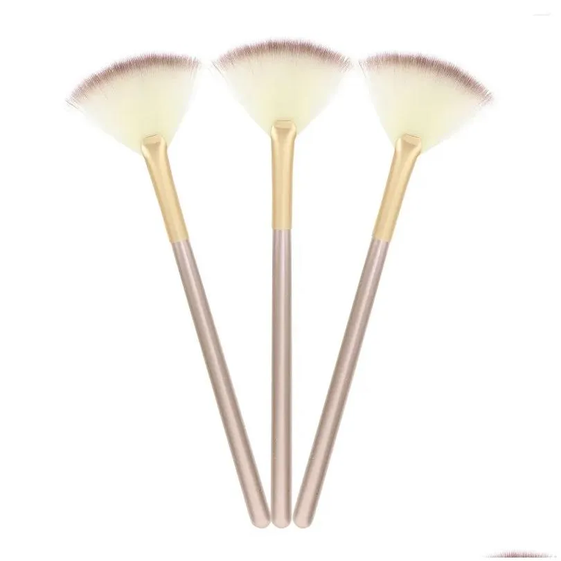 Makeup Brushes 3 Pcs Fan Brush Powder Highlighter Kit Cosmetics Blush Face Shaped