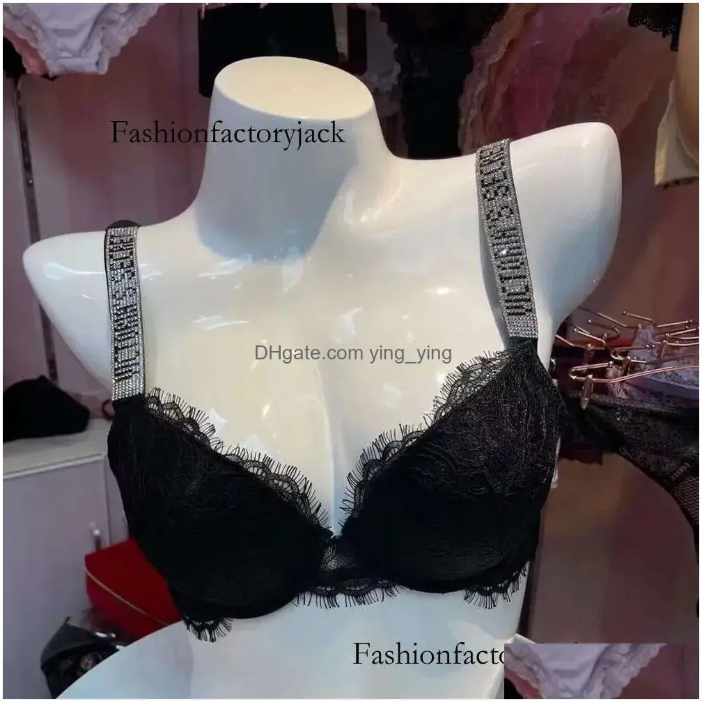 high-quality womens panties  alphabet bra and panty set sexy lace womens lingerie thong underwear bra set