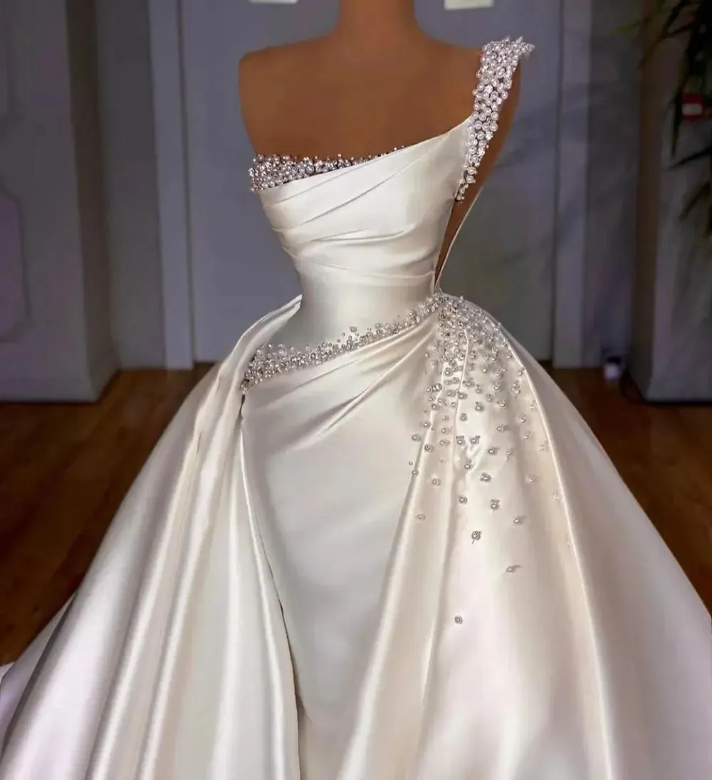 Satin Church Wedding Dress 2024 Elegant Vintage One Shoulder Pearls Beads Wedding Bride Gowns White A Line Arabic Dubai Vestido De Noiva YD