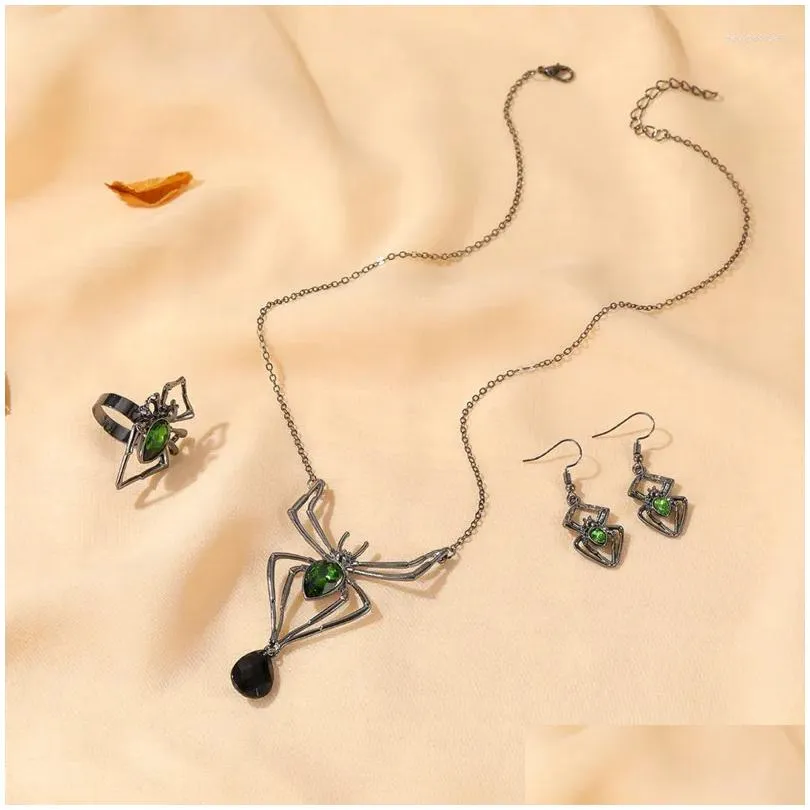 Necklace Earrings Set Exaggerate Jewelry Retro Spider Pendant Geometric Metal Green Crystal Dangle Women Cool Halloween