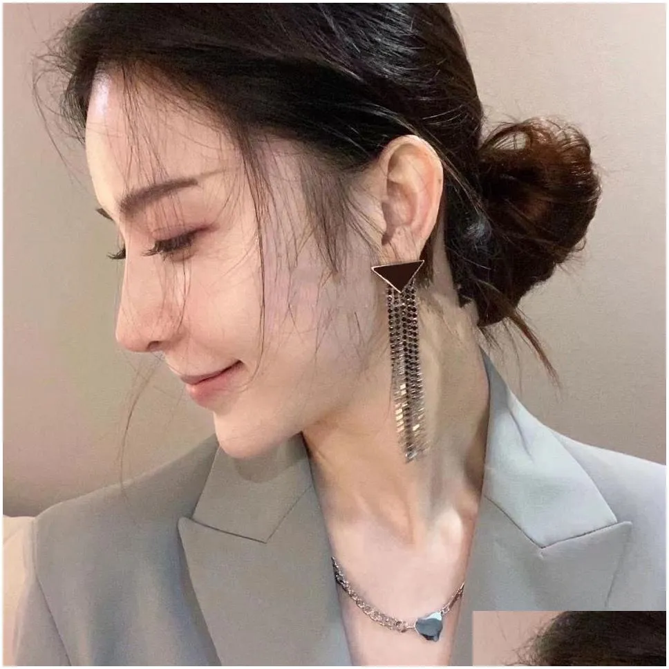 Stud Stud Women Fashion Brand black stud earrings Triangle Long Tassel Chain Dangle Drop Ear studs Have Stamps Eardrop Earrings For Lady Luxury Designer Jewelry